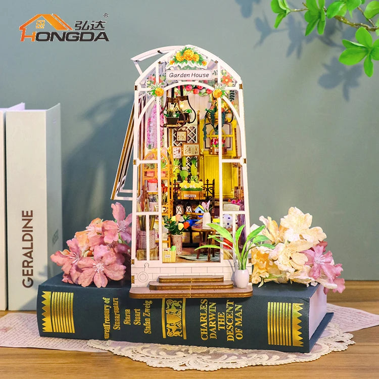 Hongda M2313 Garden House 3D Wooden Diy BookNook With Light