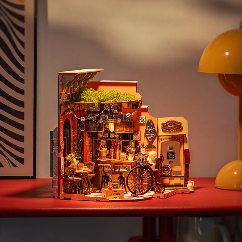 Rolife DG173 DIY Miniature House - Cheers Bar & Dining