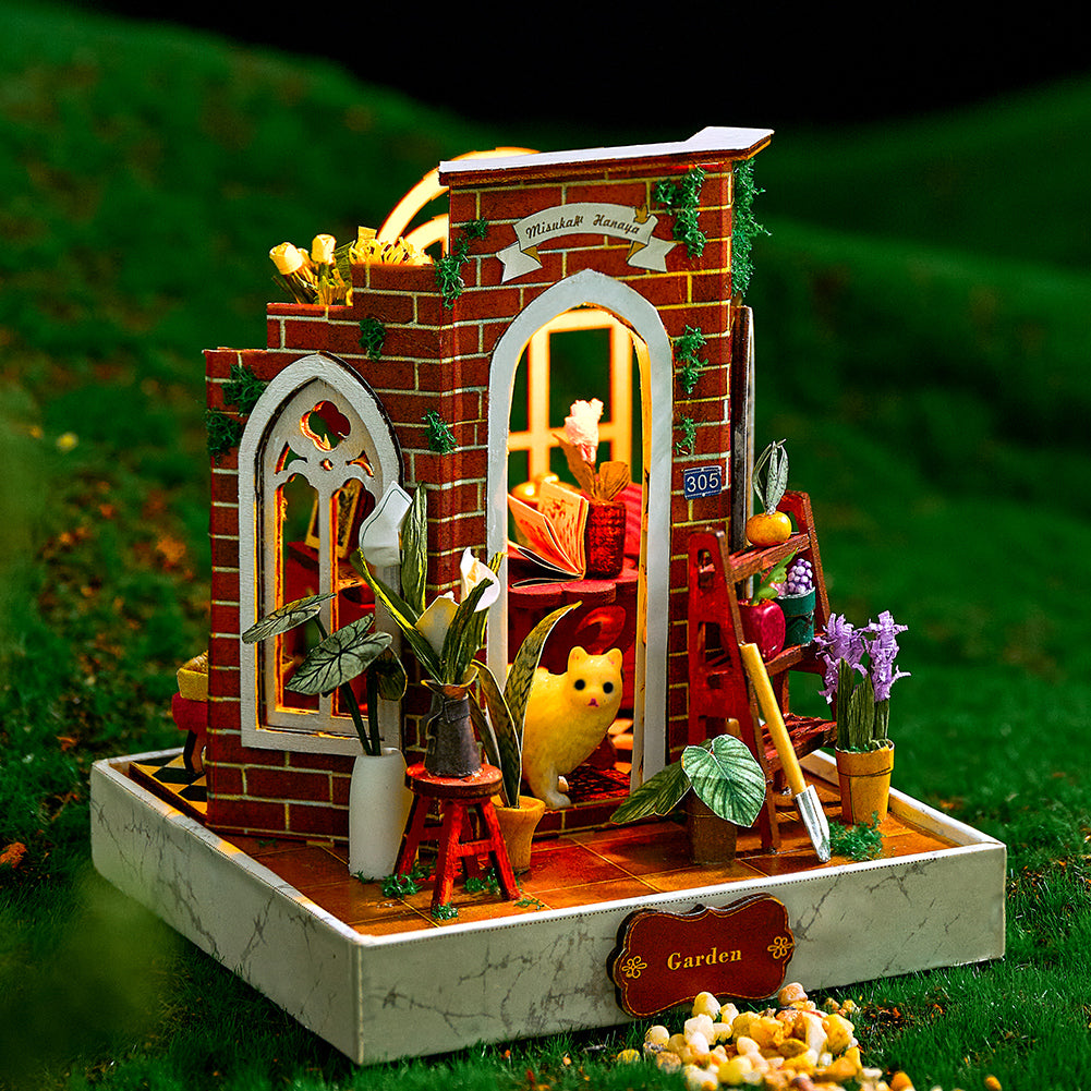 Knowme IIE Create Minature Dollhouse series K076 Mitsukasku Hanaya (with Led Light)