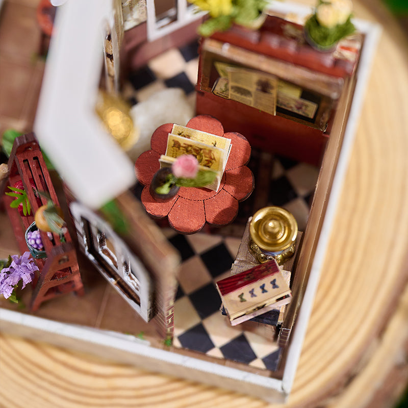 Knowme IIE Create Minature Dollhouse series K076 Mitsukasku Hanaya (with Led Light)